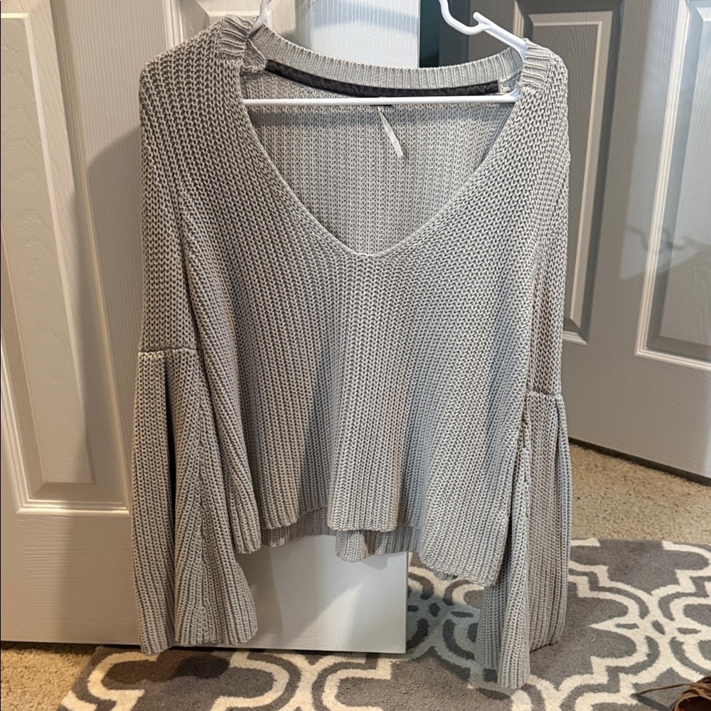Free People Chunky Knit V-Neck Sweater - Light Gray